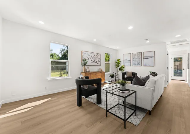 Photo 3 of Single family home for sale at 1708 Adina St, Austin, TX 78721 | MLS# 8339064 | Listing updated on 2026-09-05