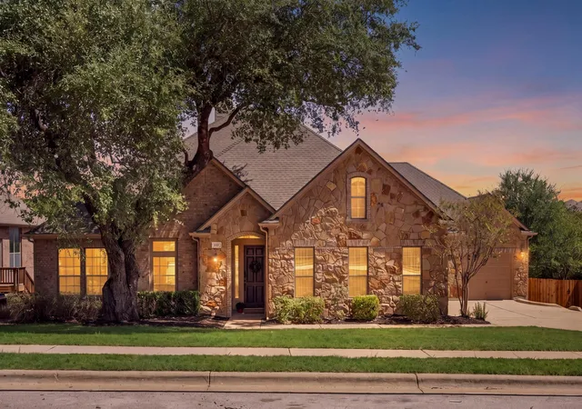 Photo 1 of Single family home for sale at 260 Longmont Ln, Austin, TX 78737 | MLS# 5226991 | Listing updated on 2026-10-06