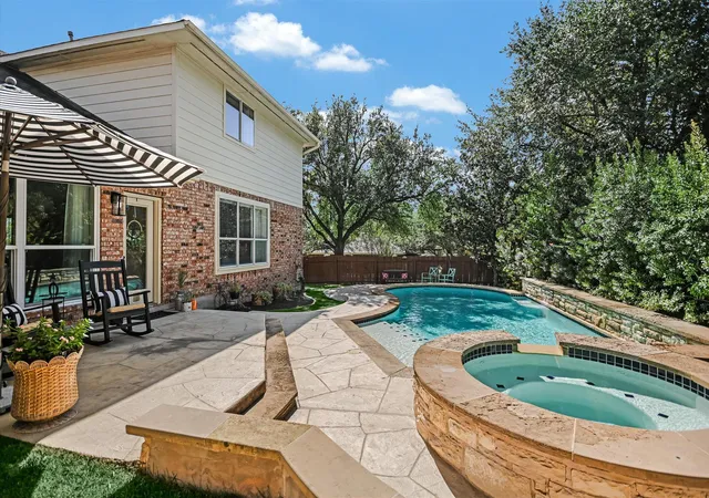 Photo 3 of Single family home for sale at 2900 Grimes Ranch Rd, Austin, TX 78732 | MLS# 6881009 | Listing updated on 2026-10-08