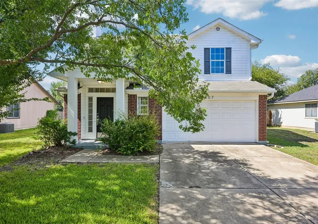 Single family home for sale at 607 Sparkling Brk Ln, Leander, TX 78641 | MLS# 5812214