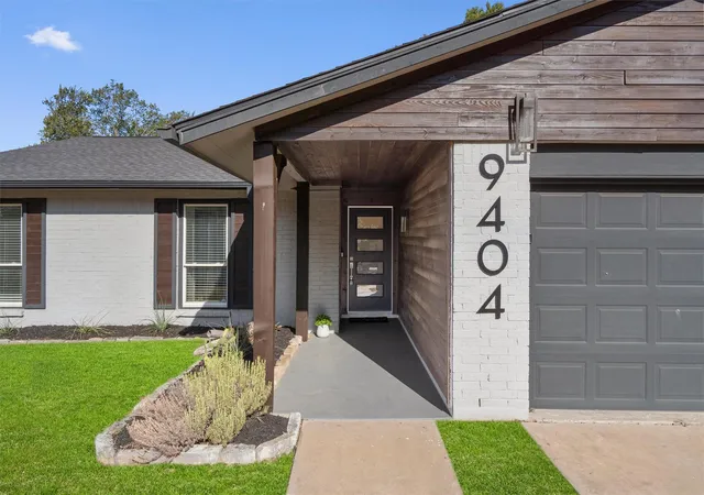 Photo 3 of Single family home for sale at 9404 Meadow Vale, Austin, TX 78758 | MLS# 1338309 | Listing updated on 2026-09-22