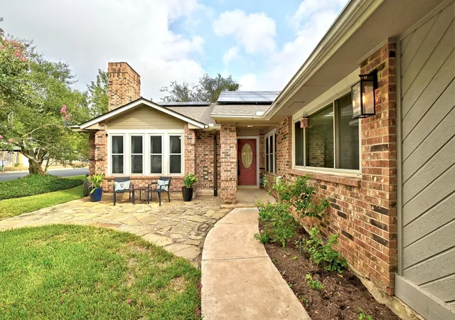 Photo 1 of Single family home for sale at 11218 Stormy Ridge Rd, Austin, TX 78739 | MLS# 9351843 | Listing updated on 2026-10-03
