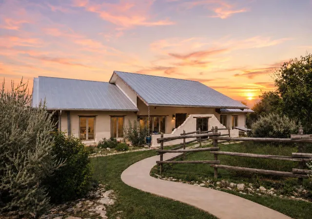 Single family home for sale at 901 Old Red Ranch Rd, Dripping Springs, TX 78620 | MLS# 9014768