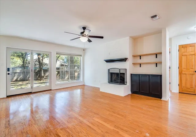 Photo 2 of Single family home for sale at 107 Windmill Cv, Georgetown, TX 78628 | MLS# 6596698 | Listing updated on 2026-10-13