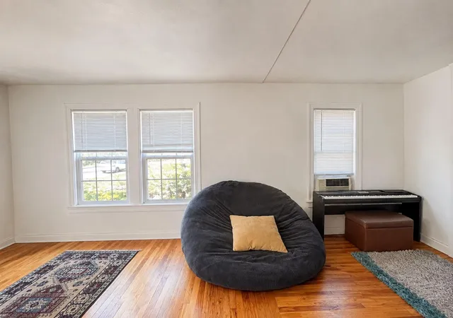 Photo 3 of Single family home for sale at 2940 Eckert St, Austin, TX 78722 | MLS# 7792183 | Listing updated on 2026-09-22