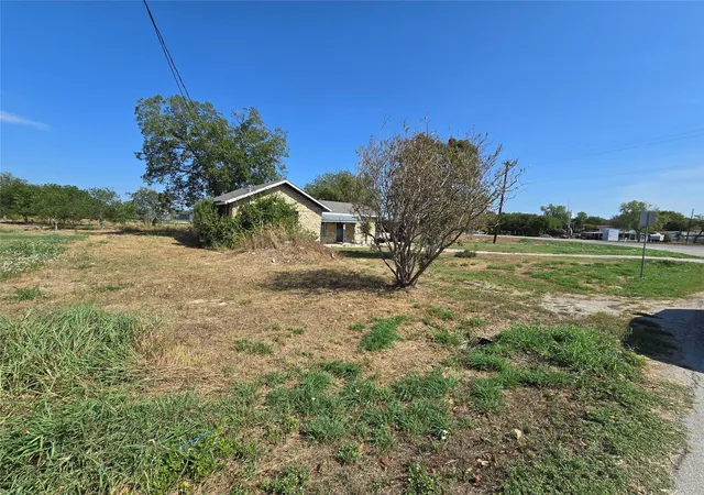 Photo 3 of Single family home for sale at 16 Church St, Maxwell, TX 78656 | MLS# 5063210 | Listing updated on 2026-09-13