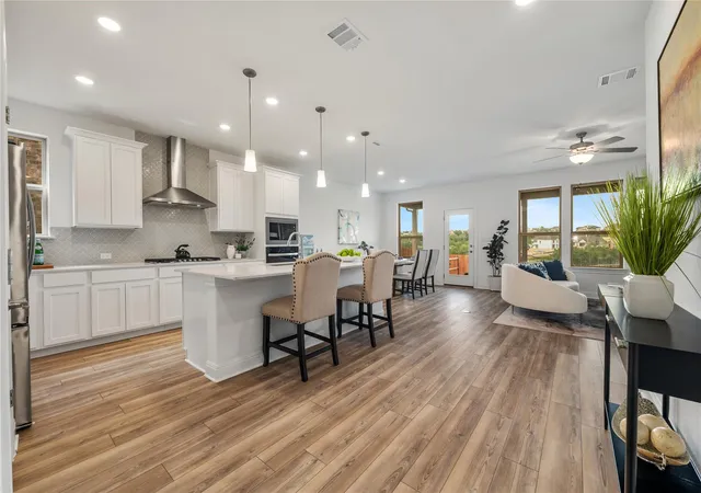 Photo 1 of Single family home for sale at 6605 Apache Plum Ln, Spicewood, TX 78669 | MLS# 1885808 | Listing updated on 2026-09-18