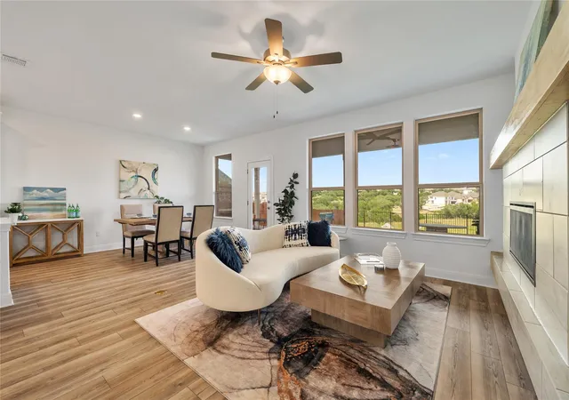Photo 3 of Single family home for sale at 6605 Apache Plum Ln, Spicewood, TX 78669 | MLS# 1885808 | Listing updated on 2026-09-18