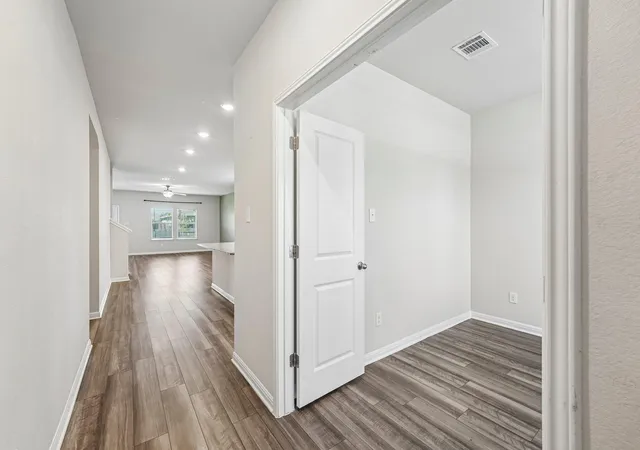 Photo 4 of Single family home for sale at 120 Granite Dome Dr, Kyle, TX 78640 | MLS# 2981792 | Listing updated on 2026-09-29