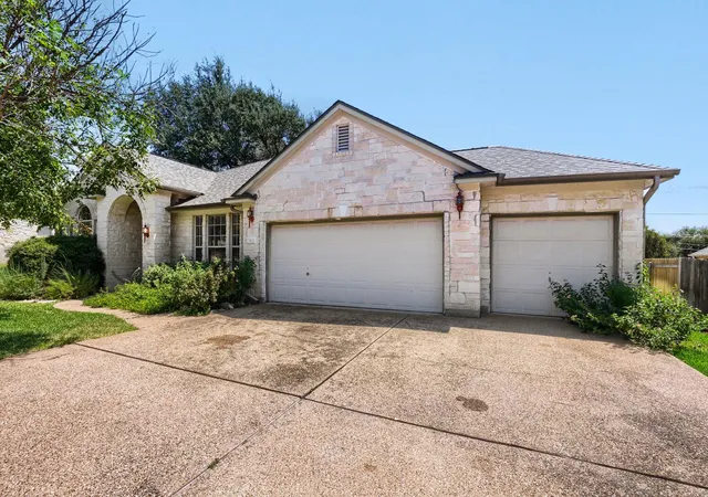 Photo 2 of Single family home for sale at 3102 Lombardi Way, Cedar Park, TX 78613 | MLS# 6866346 | Listing updated on 2026-09-05