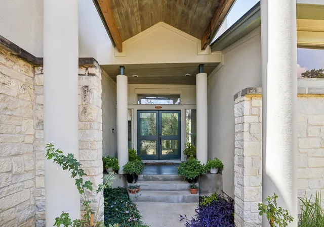 Photo 3 of Single family home for sale at 5910 Travis Woods Cv, Austin, TX 78734 | MLS# 3700017 | Listing updated on 2026-10-07