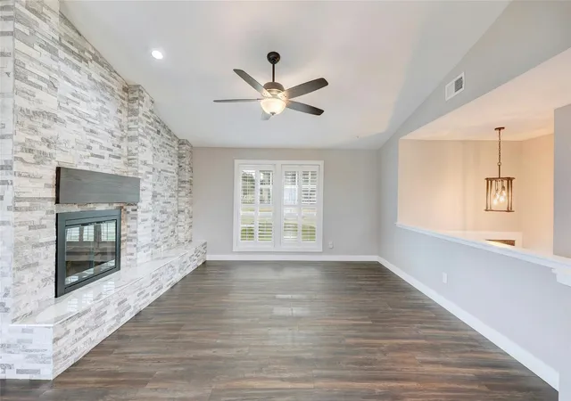 Photo 3 of Single family home for sale at 18908 Kelly Dr, Lago Vista, TX 78645 | MLS# 3908183 | Listing updated on 2026-10-09