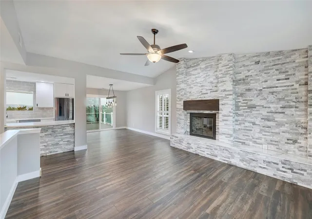 Photo 4 of Single family home for sale at 18908 Kelly Dr, Lago Vista, TX 78645 | MLS# 3908183 | Listing updated on 2026-10-09