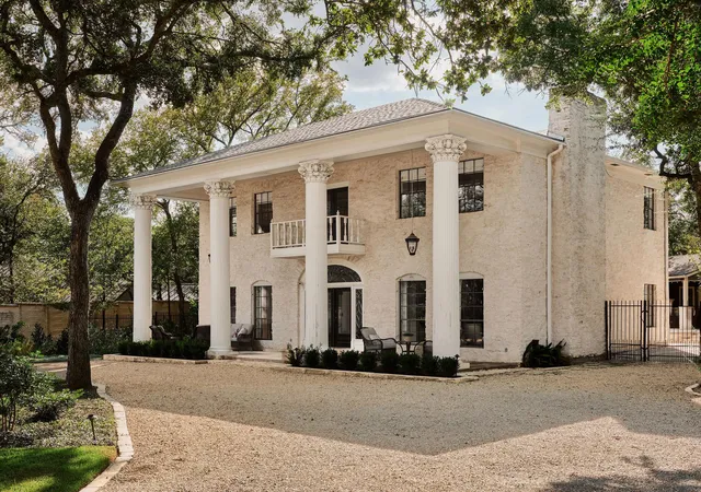 Photo 3 of Single family home for sale at 3613 Pinnacle Rd, Austin, TX 78746 | MLS# 4571160 | Listing updated on 2026-10-03