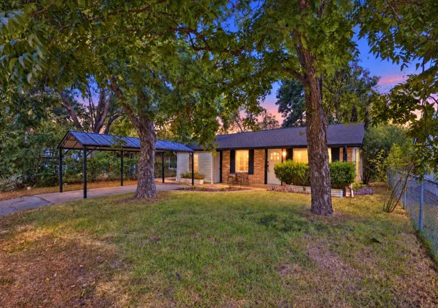 Photo 1 of Single family home for sale at 3206 Goodwin Ave, Austin, TX 78702 | MLS# 4992532 | Listing updated on 2026-09-12
