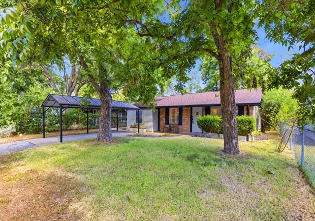 Photo 3 of Single family home for sale at 3206 Goodwin Ave, Austin, TX 78702 | MLS# 4992532 | Listing updated on 2026-09-12