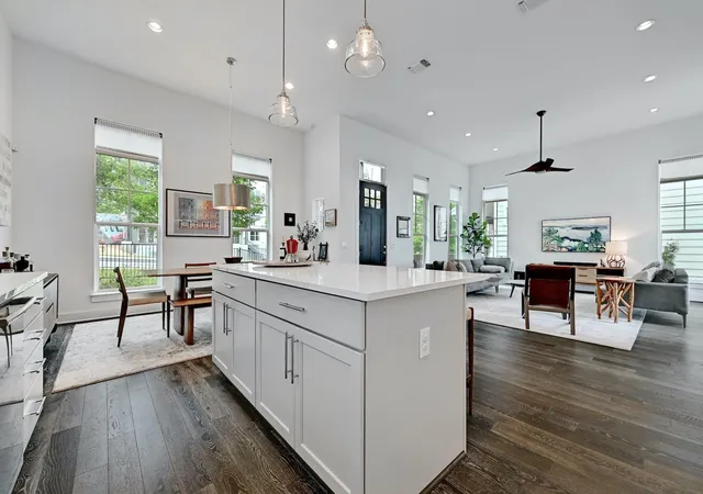 Photo 2 of Condo for sale at 4806 Springdale Rd, Austin, TX 78723 | MLS# 4390016 | Listing updated on 2026-09-25