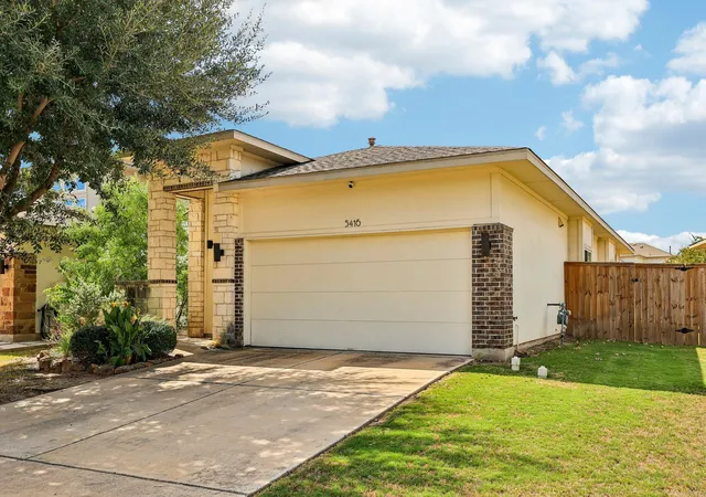 Photo 4 of Single family home for sale at 5416 Ingersoll Ln, Austin, TX 78744 | MLS# 8130845 | Listing updated on 2026-10-01