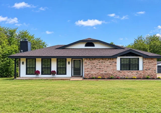 Single family home for sale at 12609 Scissortail Dr, Manchaca, TX 78652 | MLS# 4780281