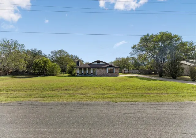 Photo 2 of Single family home for sale at 12609 Scissortail Dr, Manchaca, TX 78652 | MLS# 4780281 | Listing updated on 2026-10-23