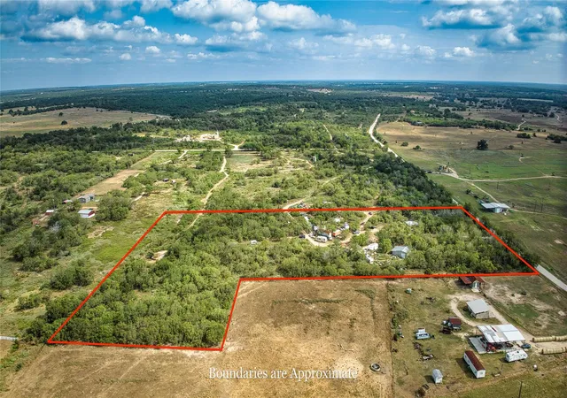 Photo 2 of Land for sale at 2900 Salt Flt Rd, Luling, TX 78648 | MLS# 7671603 | Listing updated on 2026-09-14