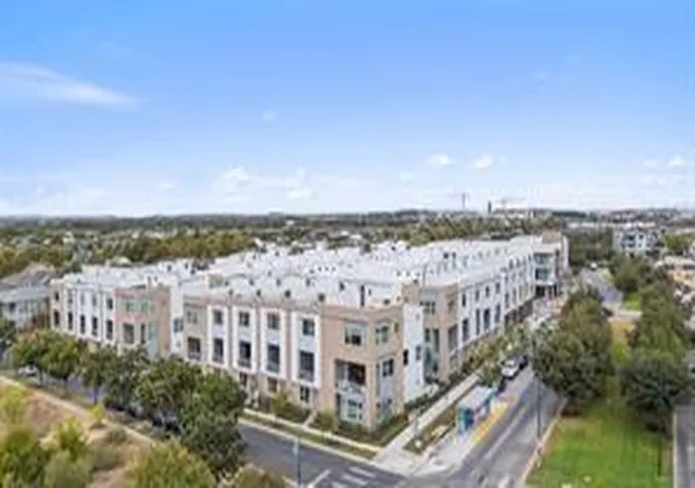 Photo 3 of Townhouse for sale at 3826 Berkman Dr, Austin, TX 78723 | MLS# 5257130 | Listing updated on 2026-10-09