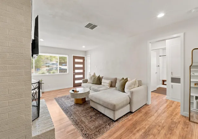 Photo 4 of Condo for sale at 2802 Catalina Dr #B, Austin, TX 78741 | MLS# 7500761 | Listing updated on 2026-09-12