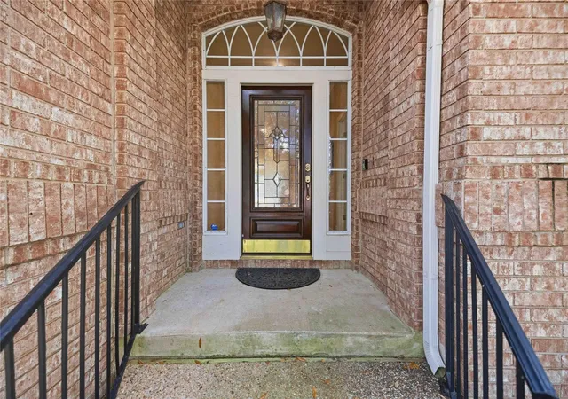 Photo 3 of Single family home for sale at 10045 Planters Woods Dr, Austin, TX 78730 | MLS# 7903348 | Listing updated on 2026-10-03