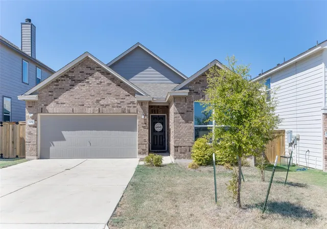 Photo 1 of Single family home for sale at 105 Colonel Mcnally Loop, Jarrell, TX 76537 | MLS# 9630858 | Listing updated on 2026-10-23