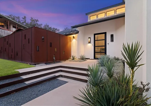 Photo 1 of Single family home for sale at 2100 Headwater Ln, Austin, TX 78746 | MLS# 6177737 | Listing updated on 2026-09-24