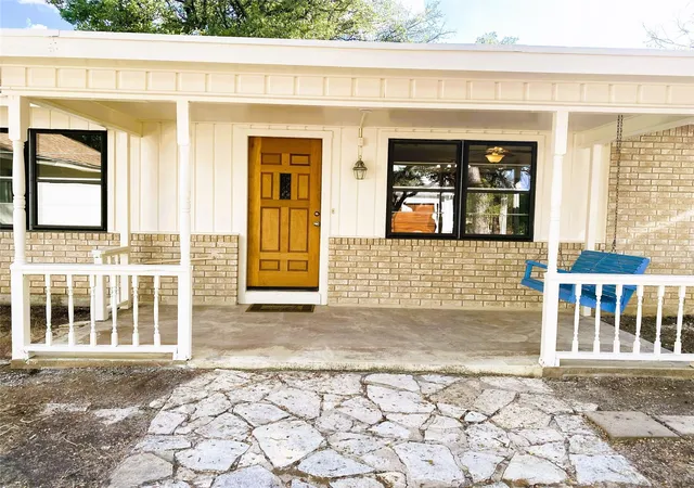 Photo 1 of Single family home for sale at 810 Woodland Hills Dr, Granite Shoals, TX 78654 | MLS# 2035418 | Listing updated on 2026-09-18