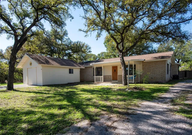 Single family home for sale at 810 Woodland Hills Dr, Granite Shoals, TX 78654 | MLS# 2035418
