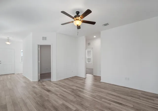 Photo 3 of Single family home for sale at 337 Harper Ln, Georgetown, TX 78626 | MLS# 6763459 | Listing updated on 2026-10-29