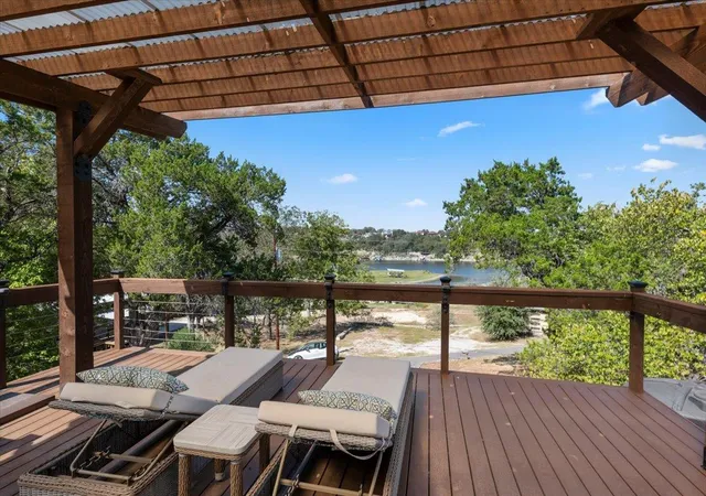 Photo 2 of Single family home for sale at 119 Vicinity Trl, Spicewood, TX 78669 | MLS# 9715152 | Listing updated on 2026-09-07