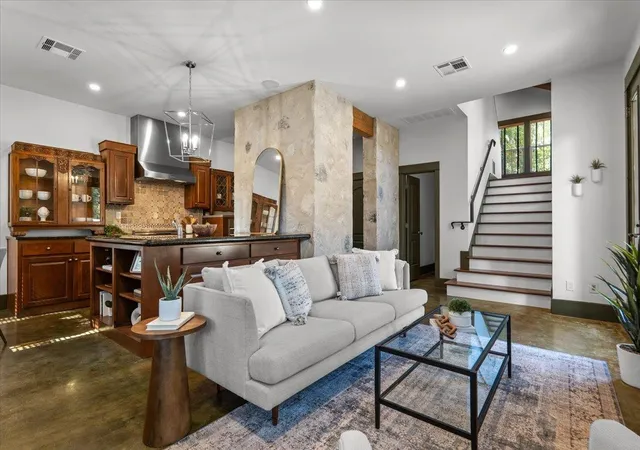 Photo 1 of Condo for sale at 1711 Ravey St #1711, Austin, TX 78704 | MLS# 5173472 | Listing updated on 2026-10-20