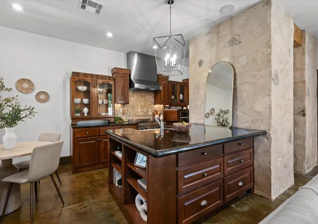 Photo 2 of Condo for sale at 1711 Ravey St #1711, Austin, TX 78704 | MLS# 5173472 | Listing updated on 2026-10-20