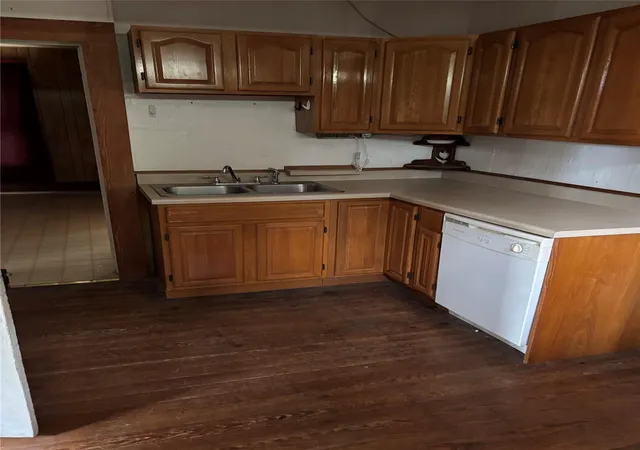 Photo 3 of Single family home for sale at 201 S Rio Grande St, Granger, TX 76530 | MLS# 5241599 | Listing updated on 2026-10-09