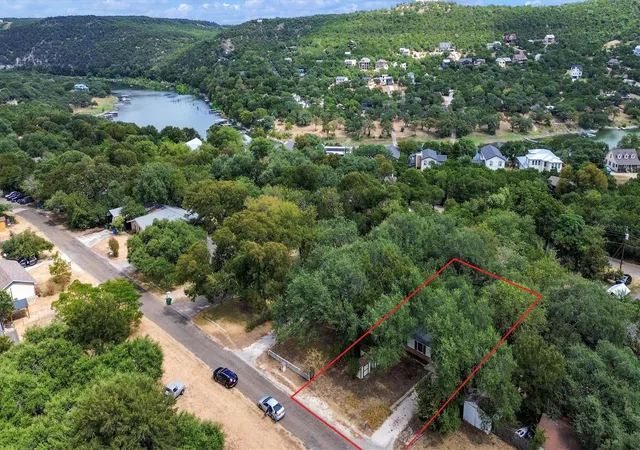 Photo 4 of Sale Pending at 18221 Ledge St, Jonestown, TX 78645 | MLS# 5623591 | Listing updated on 2026-09-23