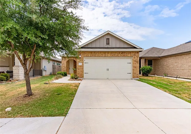 Photo 3 of Single family home for sale at 113 Mountain Valley St, Georgetown, TX 78628 | MLS# 1995047 | Listing updated on 2026-09-28
