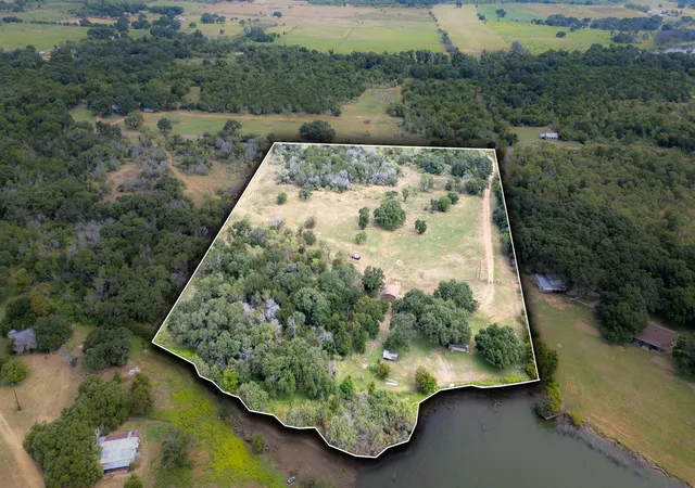 Photo 3 of Single family home for sale at 510 County Rd 221, Tow, TX 78672 | MLS# 5948327 | Listing updated on 2026-09-07