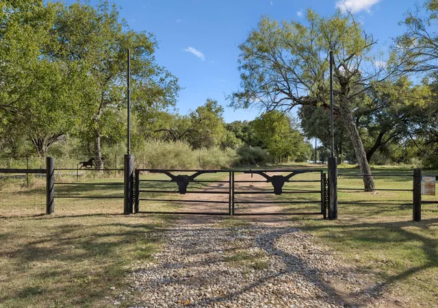 Photo 3 of Single family home for sale at 510 County Rd 221, Tow, TX 78672 | MLS# 5948327 | Listing updated on 2026-10-22