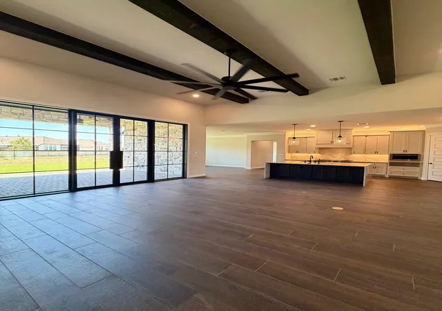 Photo 4 of Single family home for sale at 117 La Ventana Dr, Liberty Hill, TX 78642 | MLS# 2266890 | Listing updated on 2026-09-05