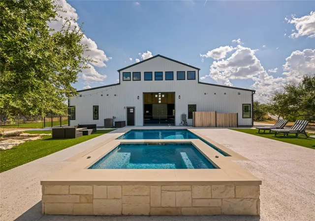 Photo 2 of Single family home for sale at 1118 Harmon Hills Rd, Dripping Springs, TX 78620 | MLS# 6552133 | Listing updated on 2026-09-05