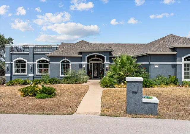 Photo 1 of Single family home for sale at 21508 Lake Park Dr, Lago Vista, TX 78645 | MLS# 2313732 | Listing updated on 2026-09-15