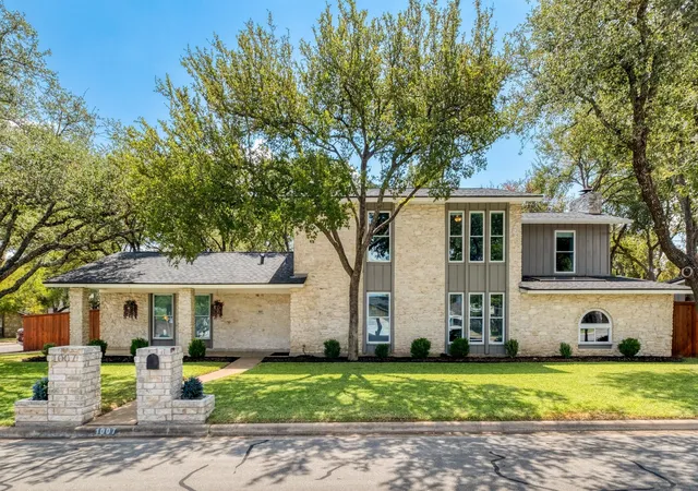 Photo 1 of Single family home for sale at 1007 Bluff Dr, Round Rock, TX 78681 | MLS# 1496229 | Listing updated on 2026-10-10