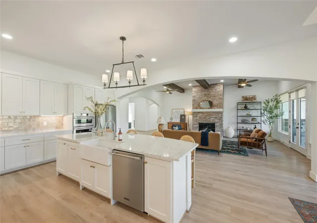 Photo 4 of Single family home for sale at 131 Hydrangea Dr, Smithville, TX 78957 | MLS# 3965038 | Listing updated on 2026-09-07