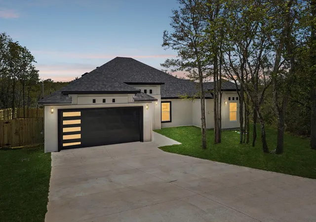 Single family home for sale at 115 Diamond Head Dr, Bastrop, TX 78602 | MLS# 6075891