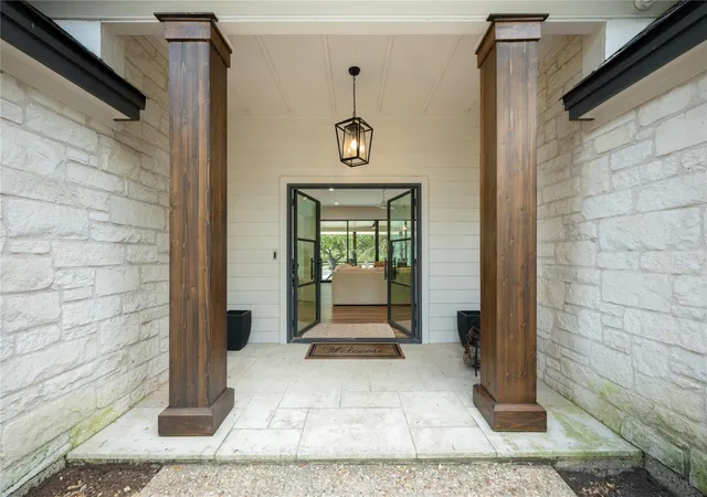 Photo 2 of Single family home for sale at 115 Sundown Rdg, Austin, TX 78737 | MLS# 4322845 | Listing updated on 2026-10-24