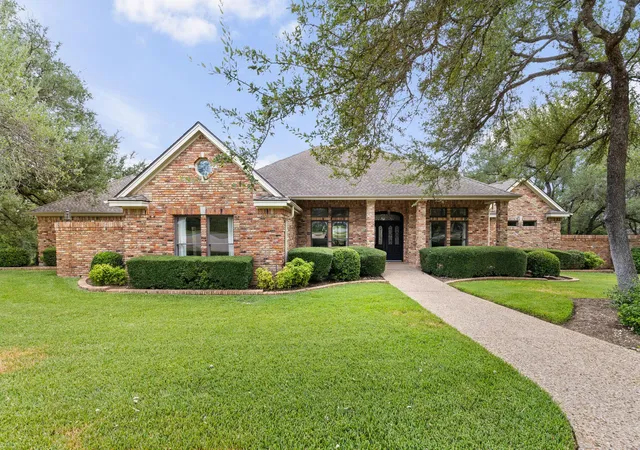 Single family home for sale at 8903 Mission Crk Cv, Austin, TX 78735 | MLS# 9569679