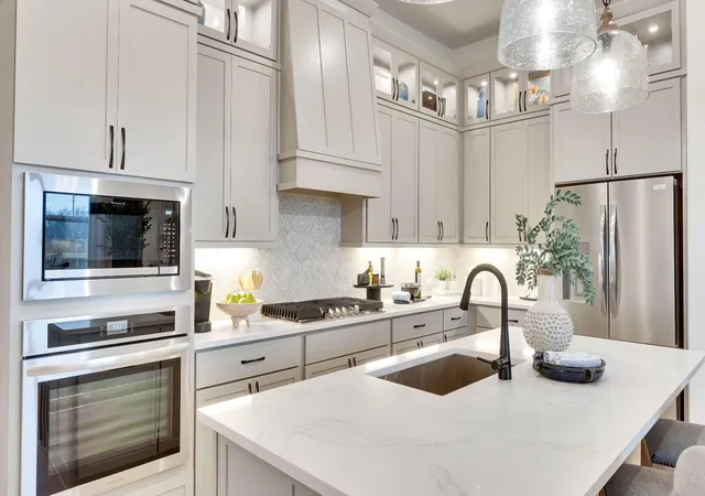 Photo 4 of Single family home for sale at 110 Clavillia St, Buda, TX 78610 | MLS# 2646328 | Listing updated on 2026-10-07